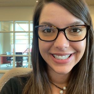 Meet your Posher, Ashley